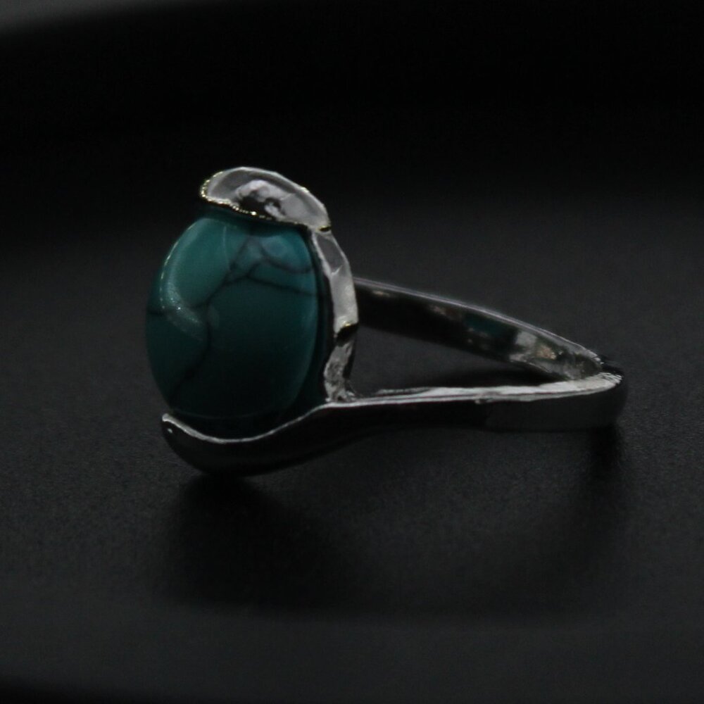 120251-US 7.5 Round Blue Stone Ring.